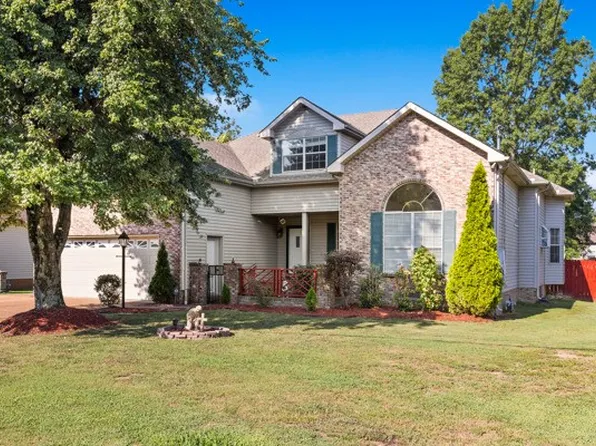 405 Hunterwood Dr, White House, TN 37188