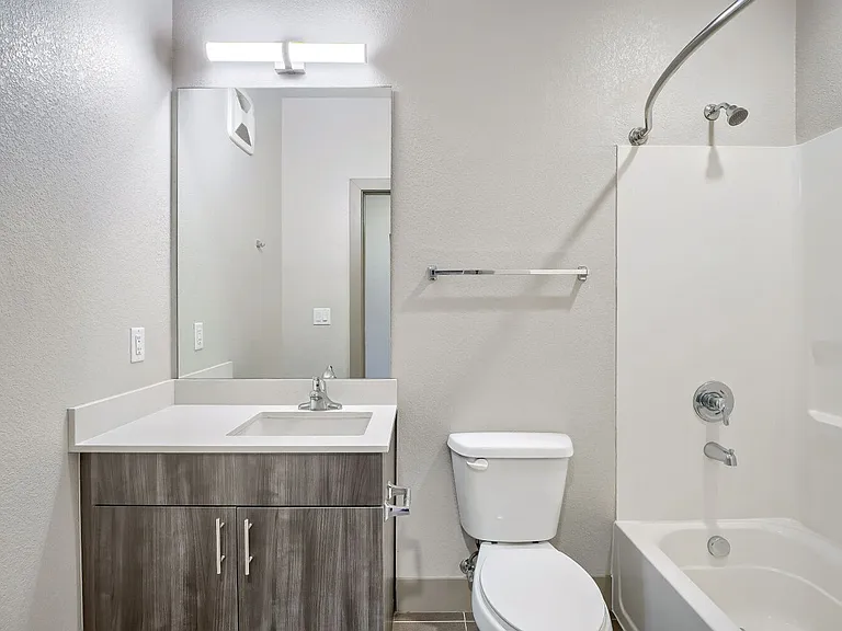 4923 King St — Photo 105