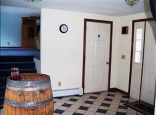 5 New Boston Rd, Newton, NH 03858