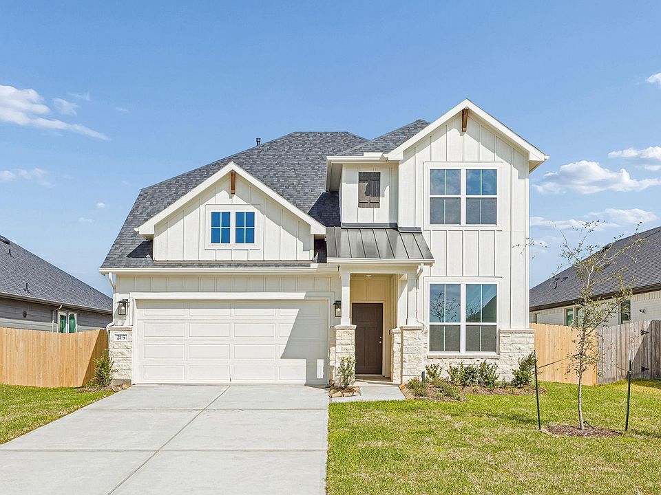 1st image of 215 Prairie Ridge Ln