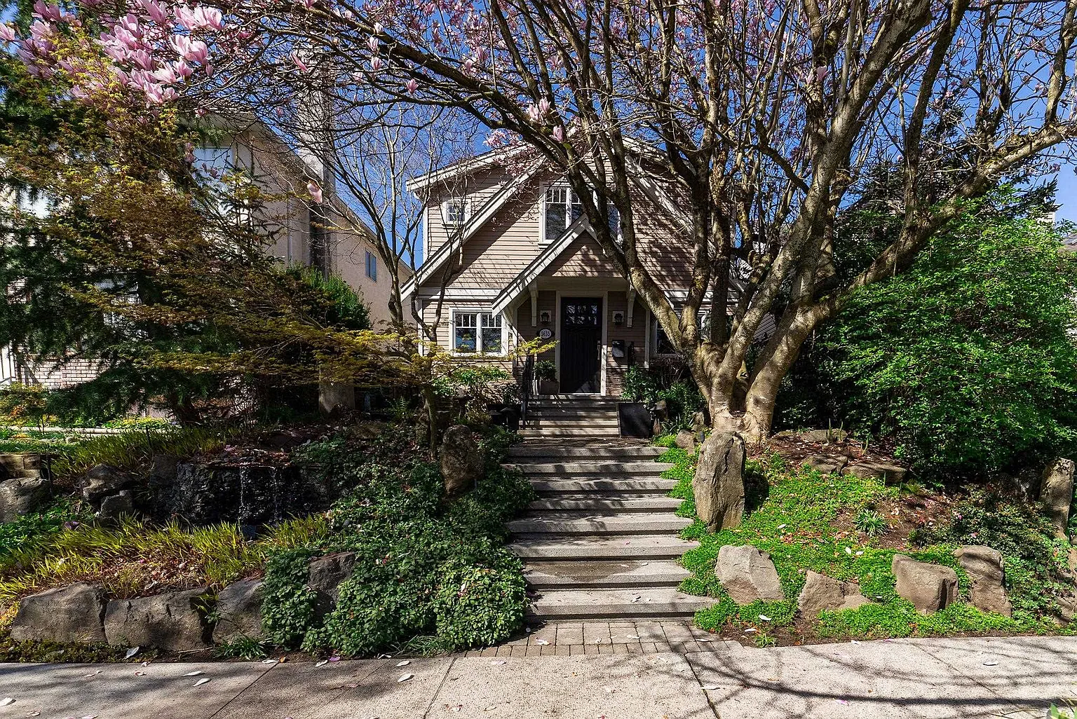 5655 Ontario St photo 1
