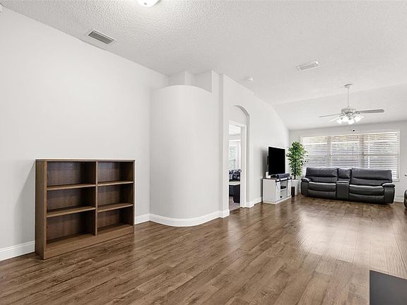 4th image of 4508 New Dawn Ct