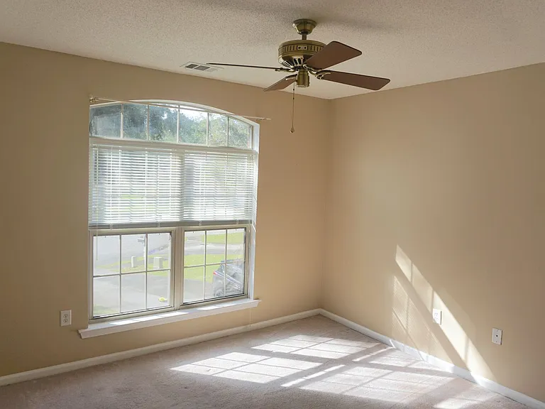 16 Ballastone Ct — Photo 19