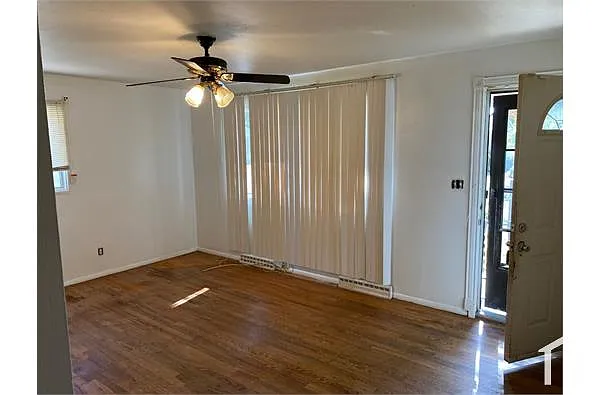 Building Photo - 1127 Rhea Ave