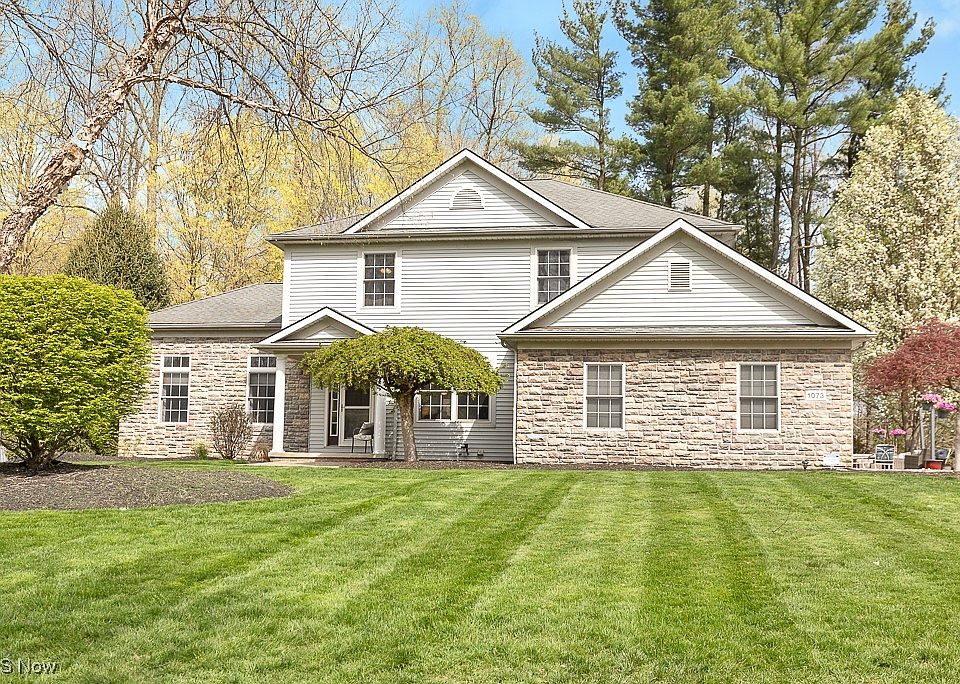 1st image of 1073 River Run Dr