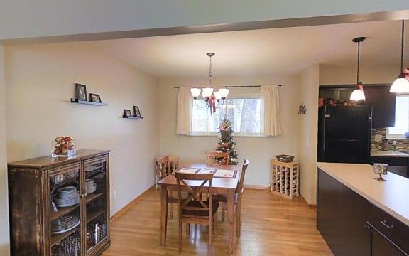 4th image of 1374 Bosworth Ct
