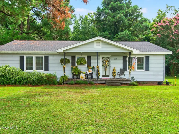 3665 Midway Drive, Whiteville, NC 28472