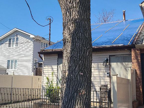 3rd image of 61 Ackerman St