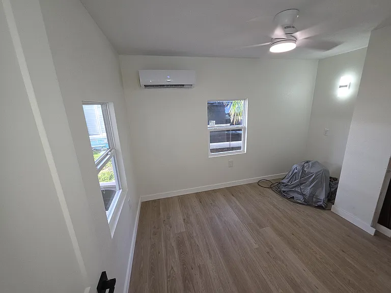 150 Old Englewood Rd #5 — Photo 17