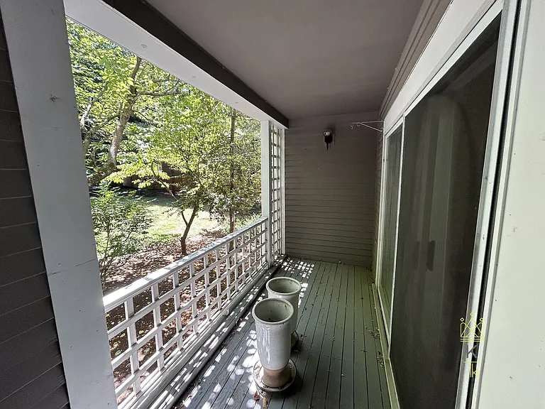 25 Holly Ln #1D — Photo 15