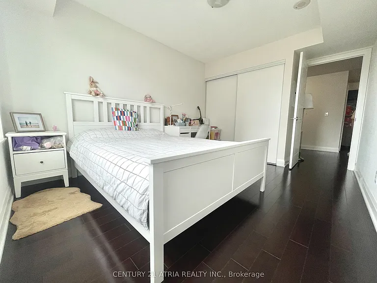 1 Uptown Dr #806 — Photo 1