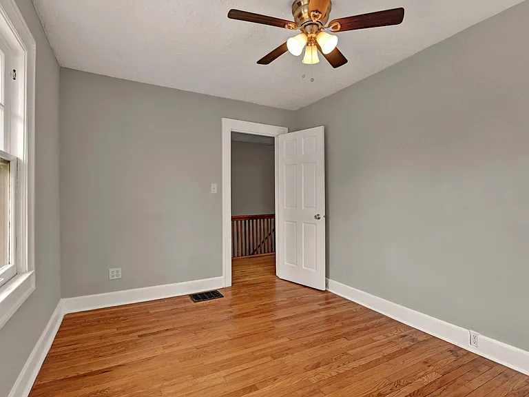 4302 Cornelius Ave — Photo 12