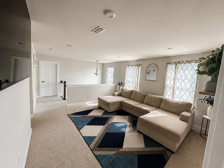 805 Llanelli Dr — Photo 24
