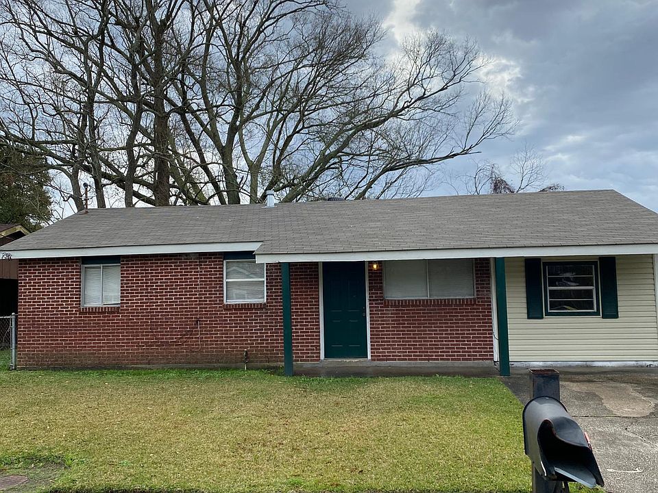 2nd image of 233 Azalea Dr