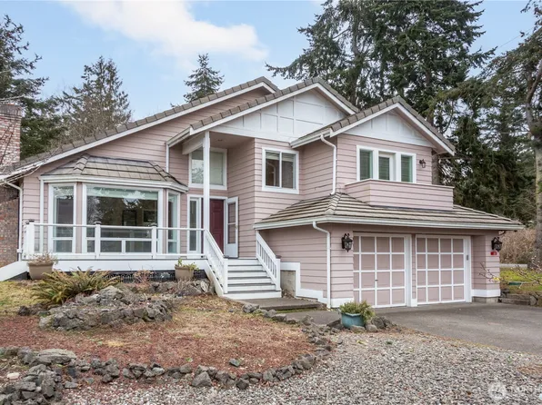 281 Port Townsend Bay, Port Hadlock, WA 98339