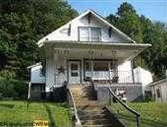 684 Locust Ave photo 1