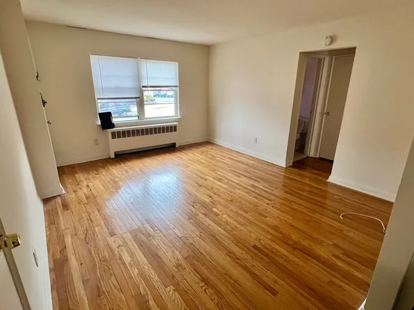 2356 Lemoine Avenue image 9 of 15