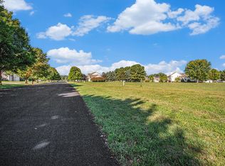 908 Maple Meadows Ave, Vicksburg, MI 49097