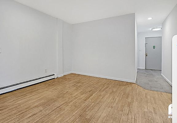 5th image of 385 Vernon Ave APT 4C