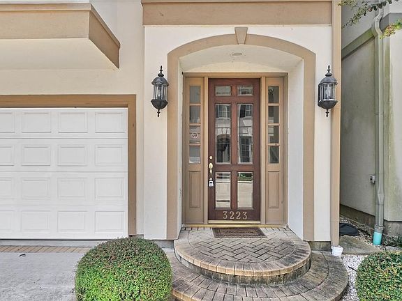 2nd image of 3223 Pemberton Circle Dr