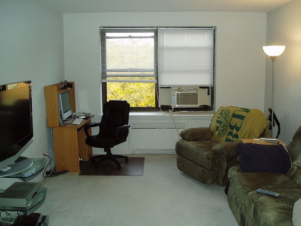 1st image of 21105 75th Ave