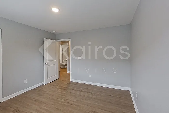 657 June St — Photo 8