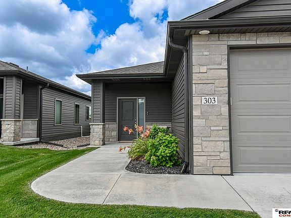 2nd image of 303 Half Moon Dr
