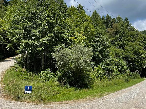2nd image of Campbell Highlands Dr