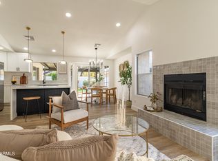 3873 E Whitney Ln, Phoenix, AZ 85032