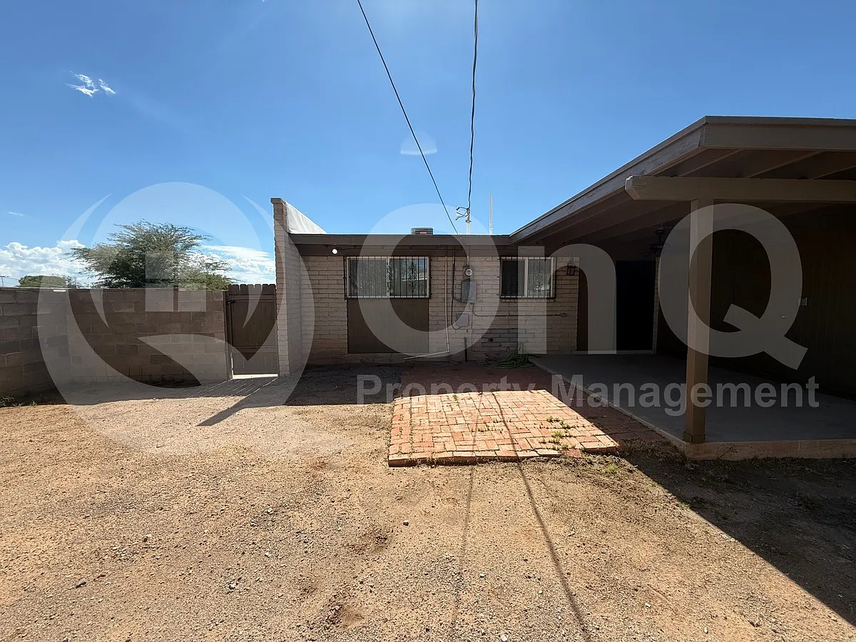 2 bed, 2.0 bath, 1055 sqft, $1,275 — Photo 4