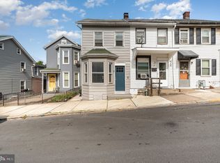 31 Chestnut St, Steelton, PA 17113