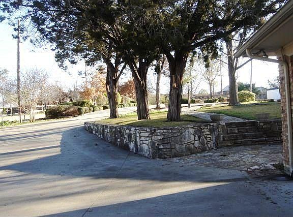 3rd image of 304 Peninsula Ct