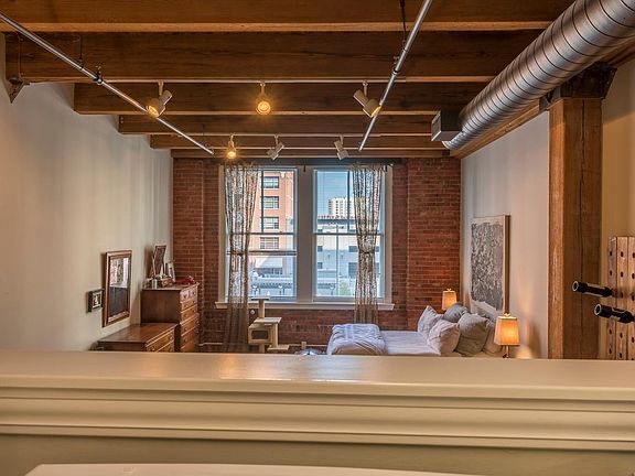 2nd image of 706 Broadway Blvd APT 210