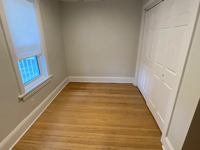 130 Home St — Photo 9