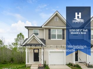 210 Beaumont Cir, Clemmons, NC 27012