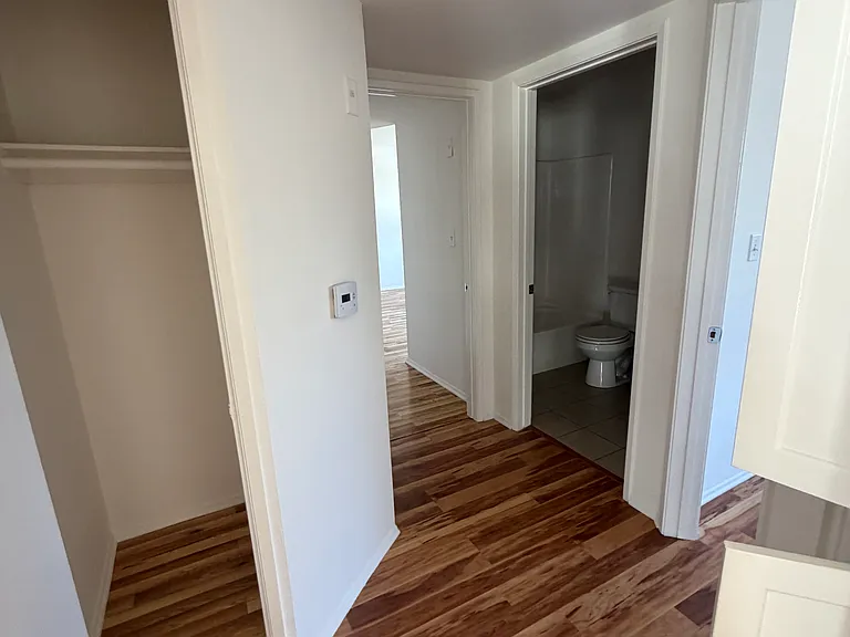 930 Venice Blvd #204 — Photo 13
