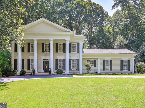 575 Valley Hall Dr, Sandy Springs, GA 30350