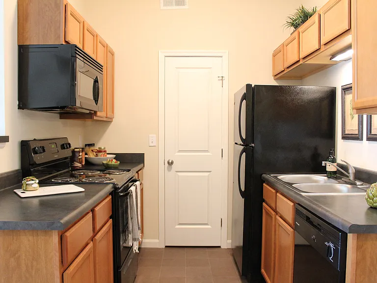 Residences at Northgate Crossing — Photo 33