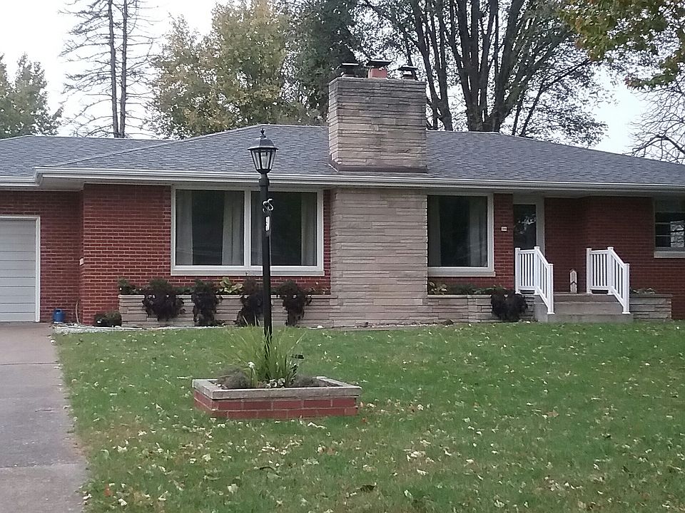 30 Winegar Dr., Canton, IL