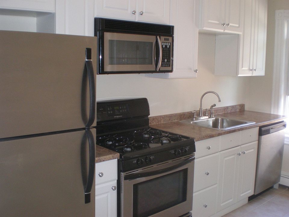 left side kitchen