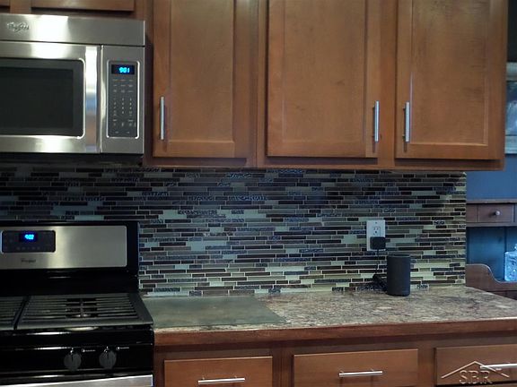 4th image of 8170 Medallion Dr