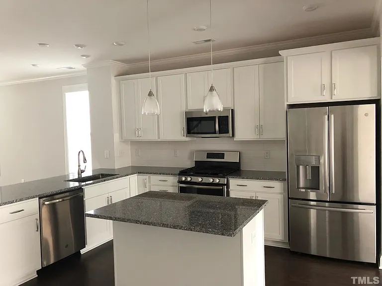 5416 Wallace Martin Way — Photo 2