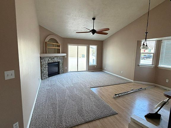 living space/dinning area