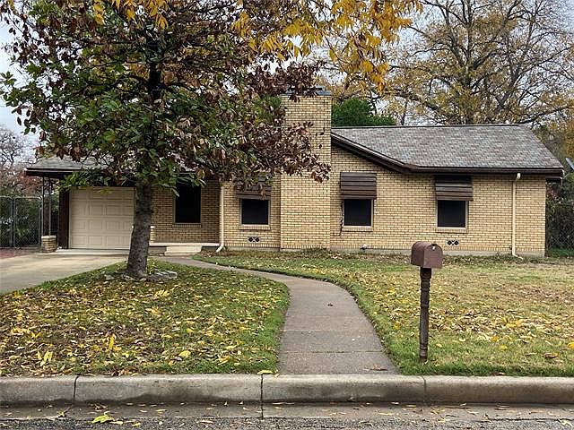 1st image of 1024 Lydick Ln