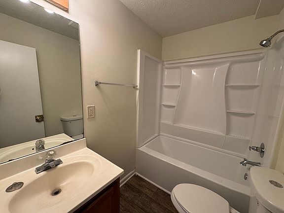 5th image of 2990 Line St APT 2