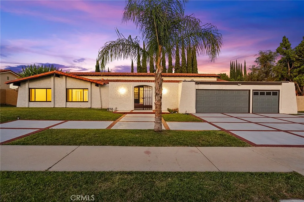 6 bed, 3876 sqft, $9,000 — Photo 3