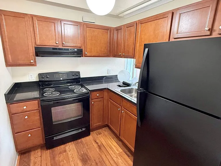 4259 TM Husky Villas LLC — Photo 9