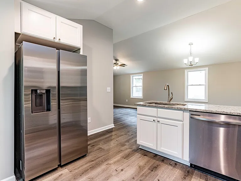 410 Longfellow St — Photo 17