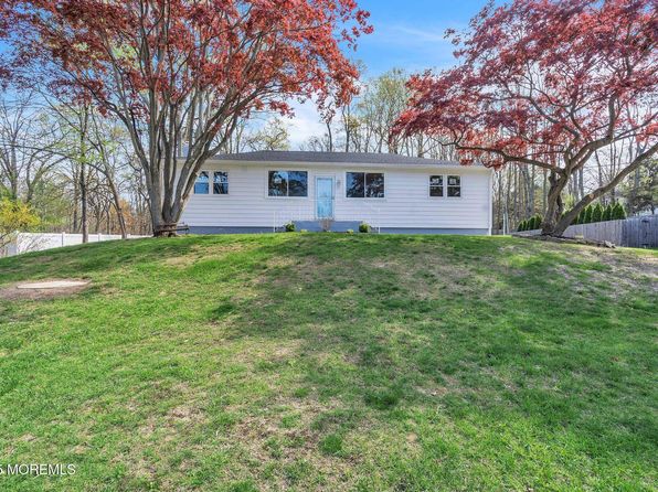 6 Laurel Lane, Marlboro, NJ 07746