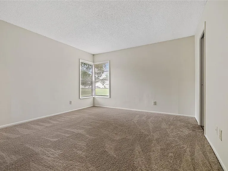 8529 Renald Blvd — Photo 15